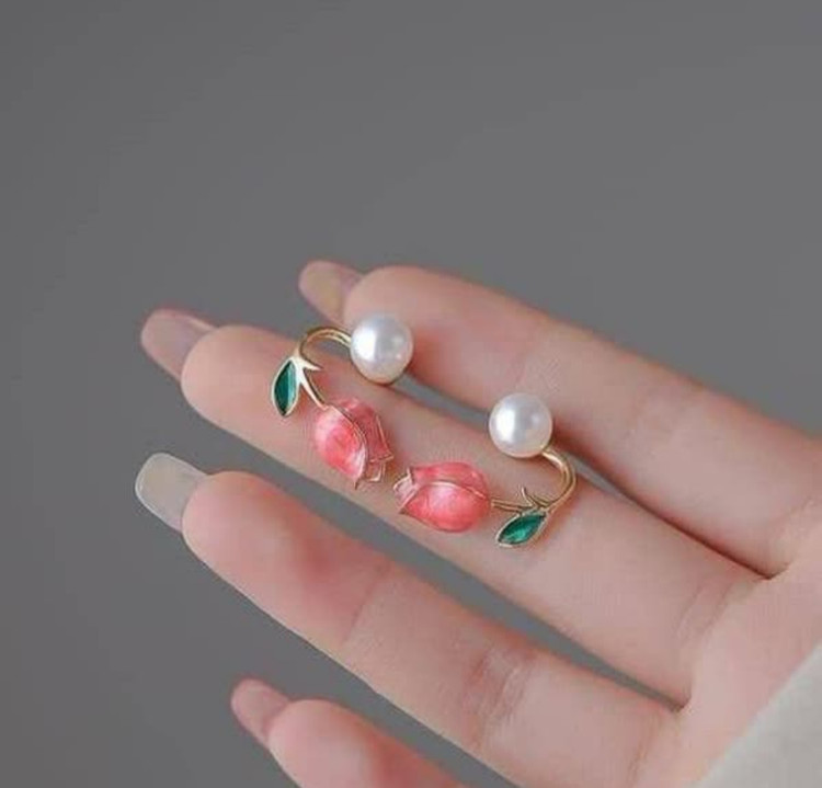 گوشواره لاله قرمز استیل